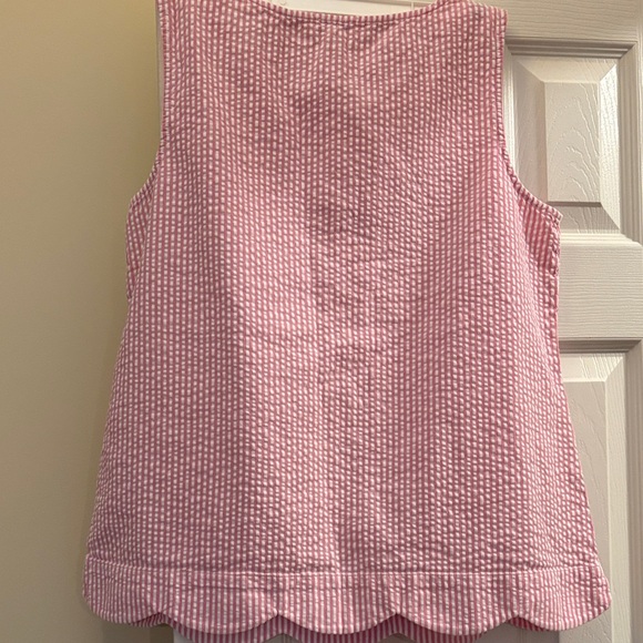 Talbots sleeveless Seersucker Top pink white scalloped hem. Medium EUC cotton - Picture 6 of 6